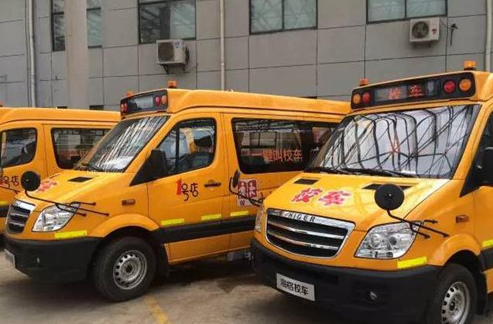 海格校車牽手Uber+1號(hào)店