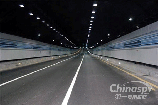 深圳將全天禁止危貨運(yùn)輸車在長隧道通行