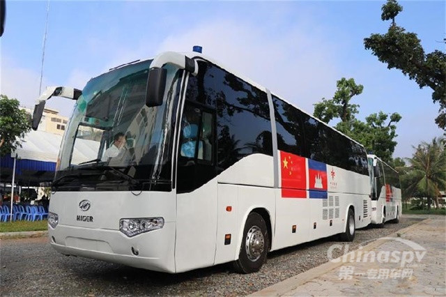 首批20輛海格援柬流動診所醫(yī)療車