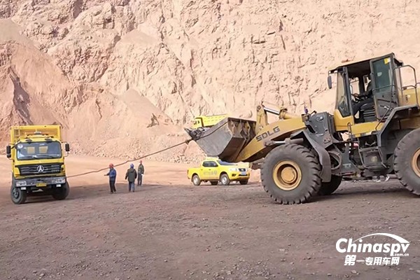 北奔重卡助力內(nèi)蒙古消防、阿拉善電業(yè)局馳援救援一線