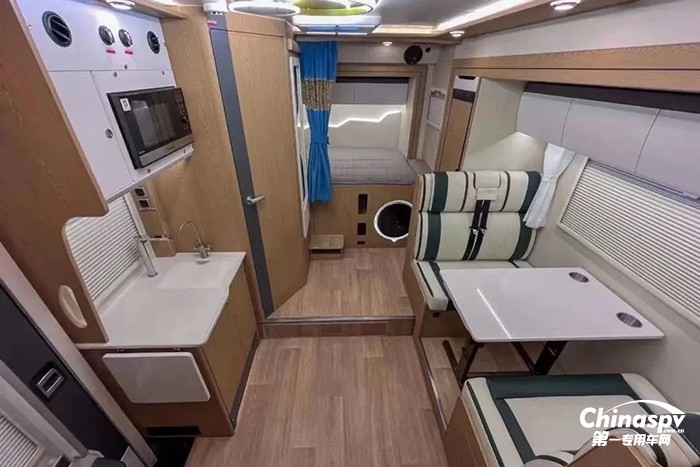 王牌飛躍，出色本色 搭載進(jìn)口依維柯底盤戴德E途Pro Max震撼亮相