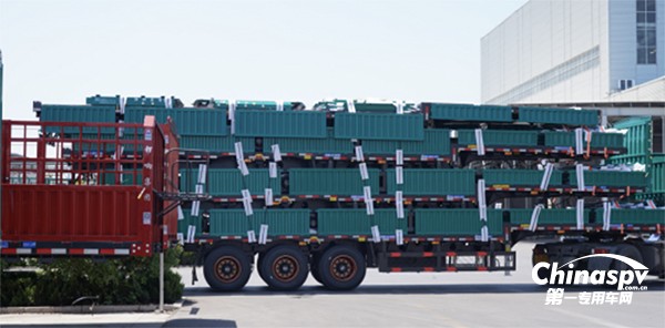 集裝箱、大件運(yùn)輸車