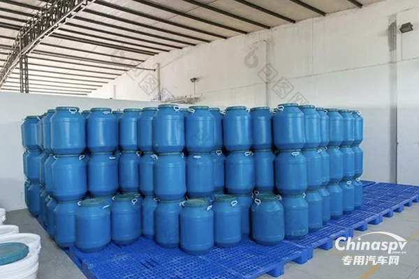 中集強(qiáng)冠合金鋼液罐車