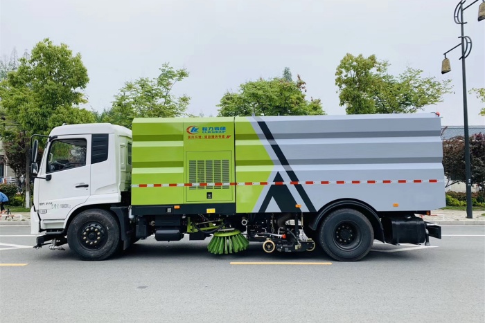 第396批次公告洗掃車(chē)統(tǒng)計(jì)分析：公示企業(yè)達(dá)32家純電動(dòng)洗掃車(chē)，新能源洗掃車(chē)占比80% 數(shù)量最多