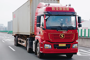 港口集裝箱運(yùn)輸“效率標(biāo)桿”，陜汽龍騏+康明斯發(fā)動(dòng)機(jī)自帶加速創(chuàng)富節(jié)奏！