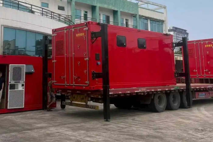 攻堅(jiān)克難保交付！森源鴻馬維保工程師奮戰(zhàn)福建，模塊方艙完美驗(yàn)收落地