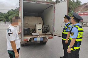 重慶當(dāng)場查獲非法運(yùn)輸柴油1000升