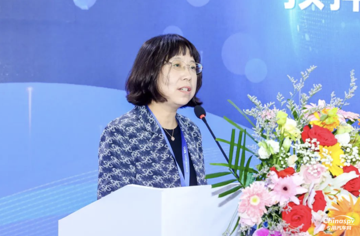 中集·陜汽一體化混動攪拌車亮相中國混凝土展會 助力行業(yè)的綠色轉(zhuǎn)型升級