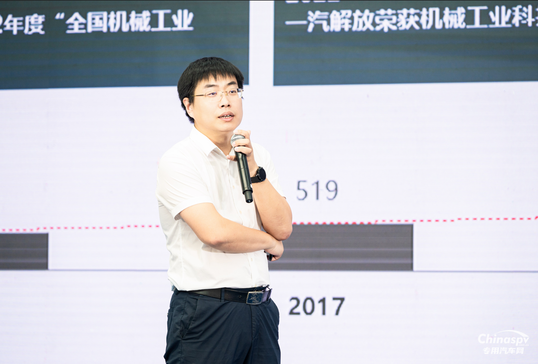 氣效卓然 領(lǐng)勢(shì)新程 解放悍V-LNG 中置軸轎運(yùn)車隆重上市！