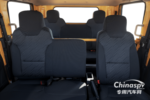 可載6人 翼放工程車以硬核實力助力電力搶修任務(wù)高效完成