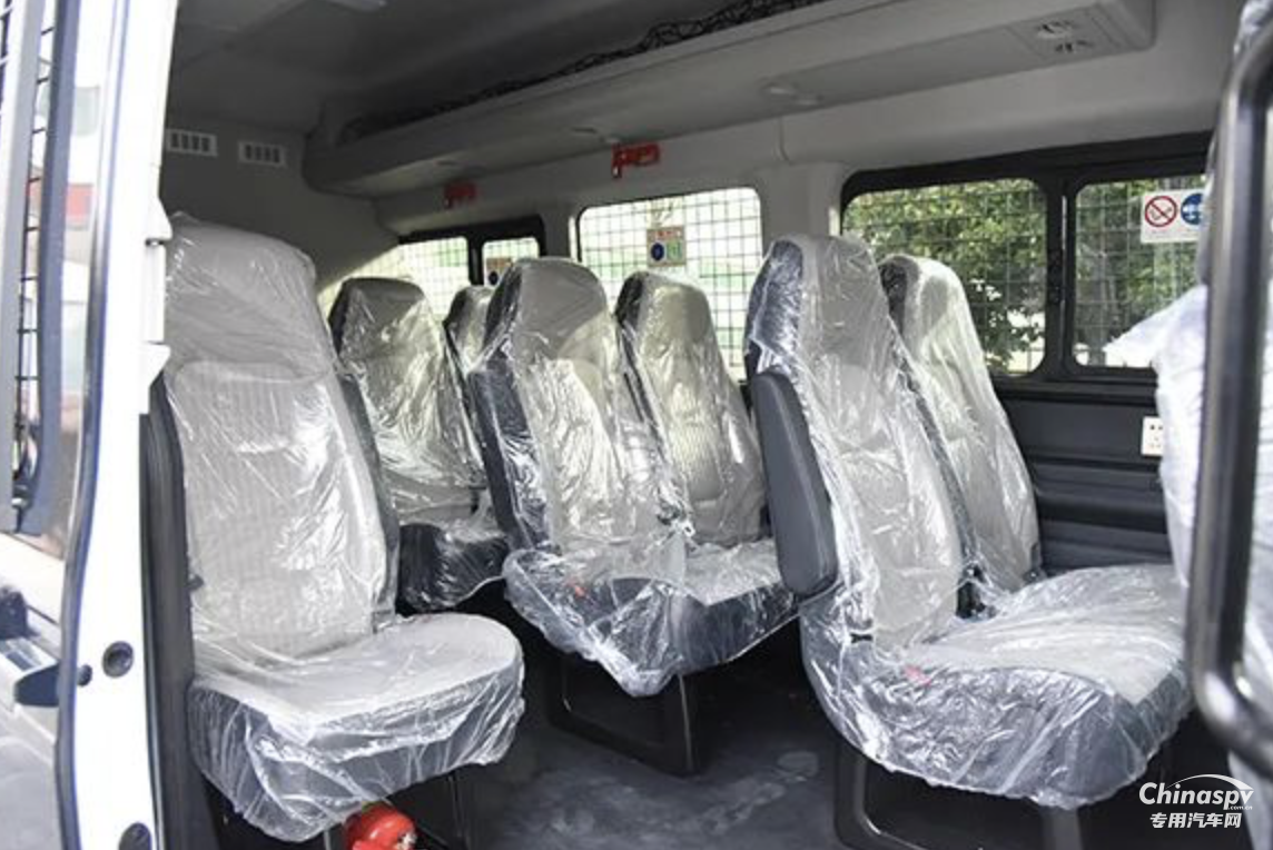 安全維穩(wěn) 快速處置 森源鴻馬防暴運(yùn)兵車發(fā)往湖南