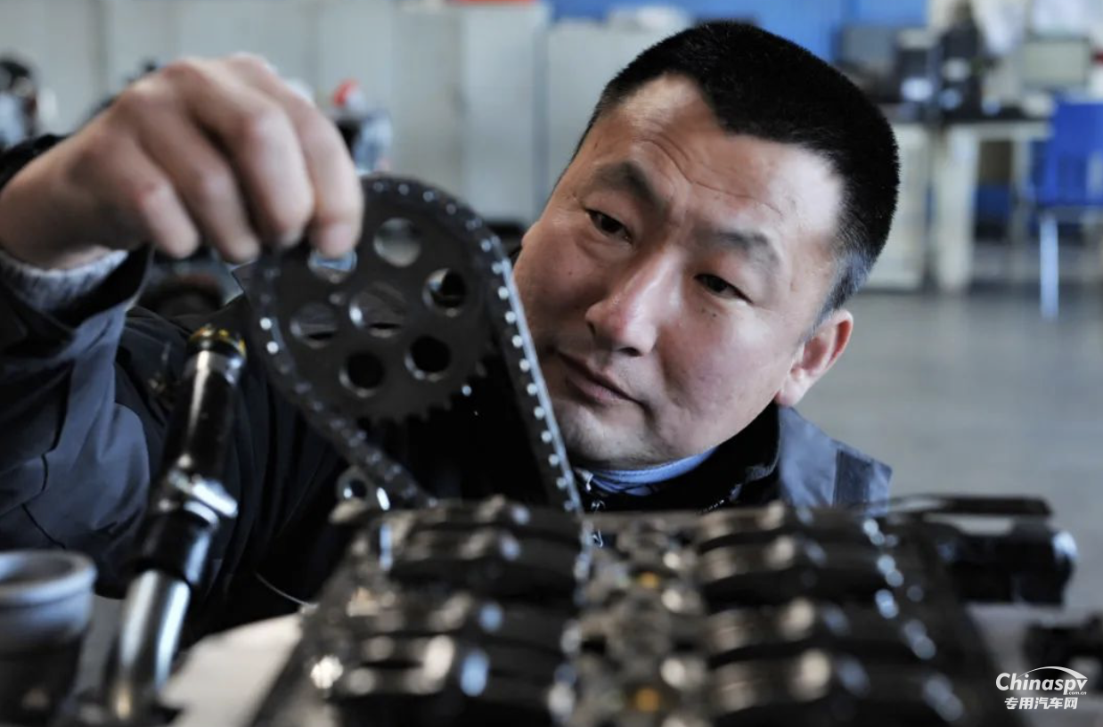 質(zhì)贏未來 解放動(dòng)力馬成忠：匠心質(zhì)造，做品質(zhì)領(lǐng)航者