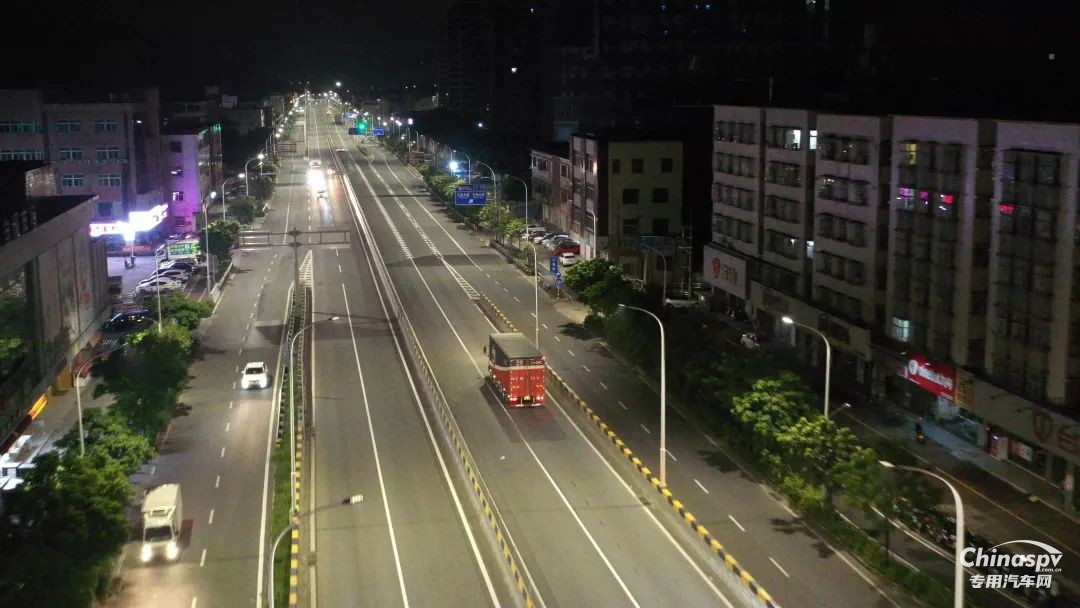 與時間賽跑！廣東肖師傅的高效之選：“有勁、省油、開不壞！”