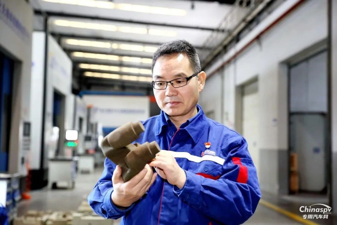 玉柴池昭就榮膺2025年“大國工匠”稱號(hào)