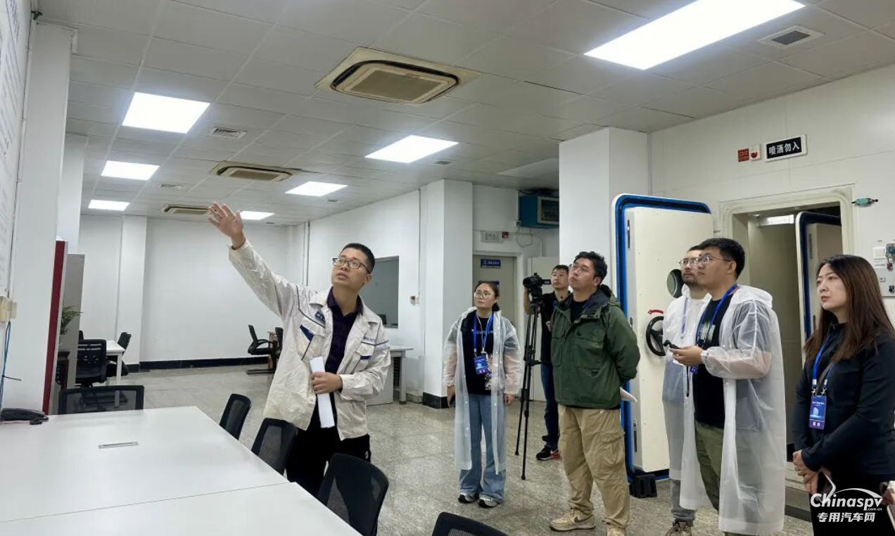 10多家媒體探訪一汽解放無錫研發(fā)基地，體驗(yàn)發(fā)動(dòng)機(jī)“極限試煉”