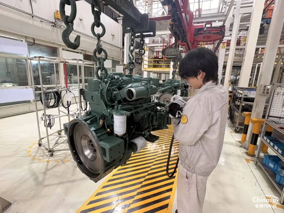 解放動力總成事業(yè)部多戰(zhàn)線協(xié)同攻堅戰(zhàn)高產(chǎn)