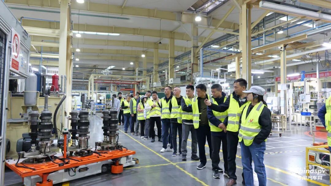 智造新引擎，護(hù)航?；?！岳陽(yáng)云溪區(qū)道協(xié)探訪龍擎，共話合作新篇章