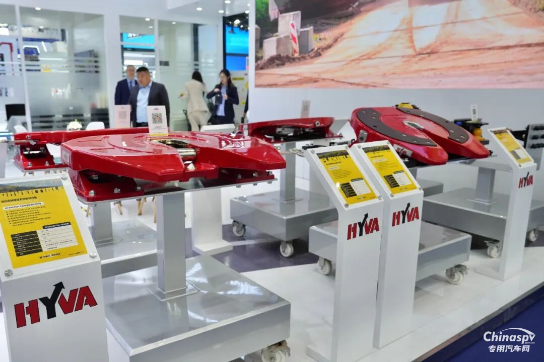 以遠(yuǎn)見赴新程！海沃煥新2025武漢商用車展