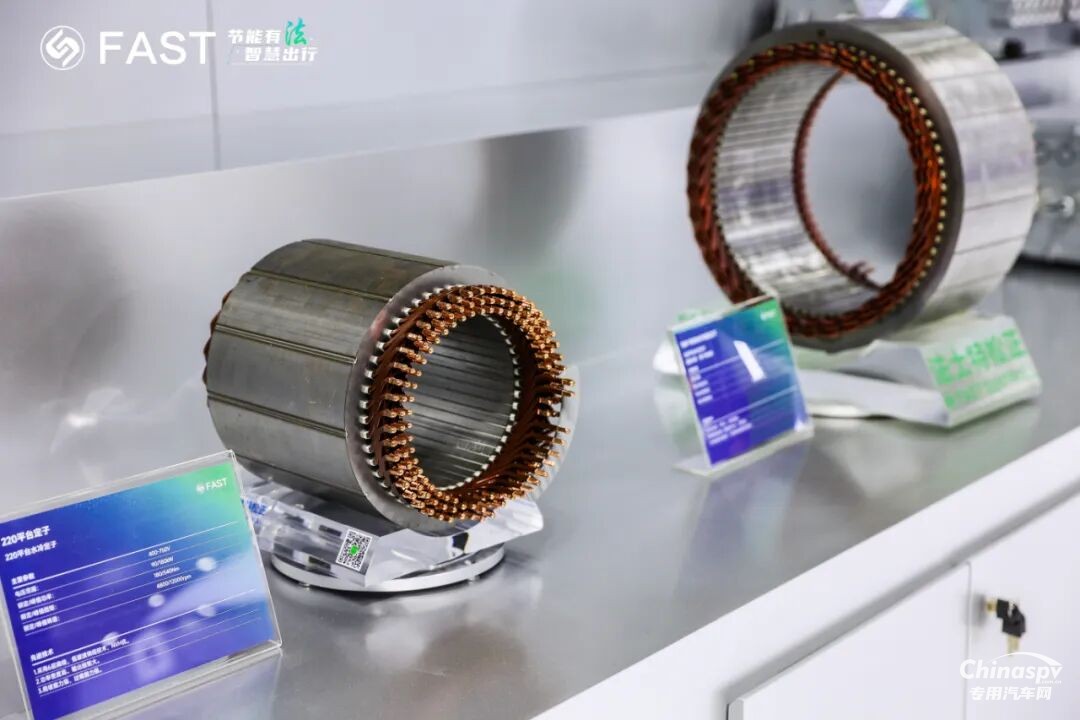 法士特?cái)y多款新品亮相中國國際商用車展