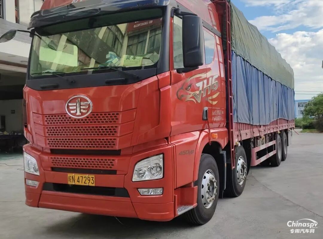 百公里油耗22L！玉柴大馬力重機(jī)成為陳師傅賺錢的“好拍檔”