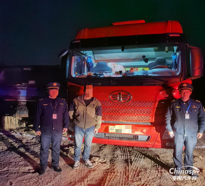 湖南查獲一非法運輸煙花爆竹貨車面臨罰款+拘留