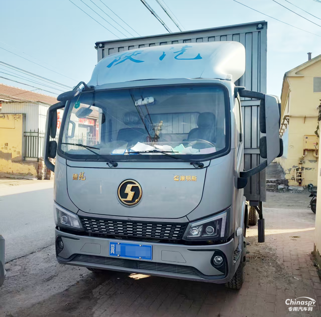 康明斯2.5升發(fā)動機(jī)