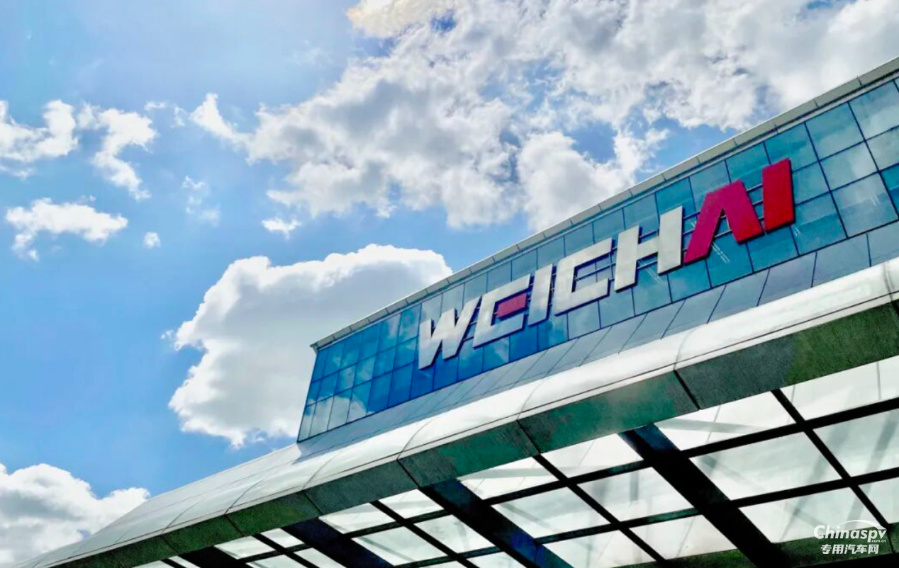 日前，濰坊海關(guān)為濰柴進出口公司頒發(fā)海關(guān)高級認證企業(yè)（AEO）證書。