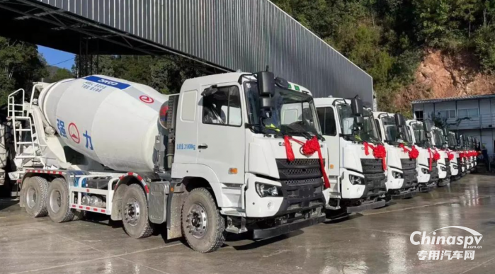 “錢”程無憂 星馬輕騎兵攪拌車助力卡友“贏”運快人一步