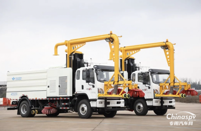 五征環(huán)保科技火車廂清掃車，火車貨廂余料清掃不用愁！