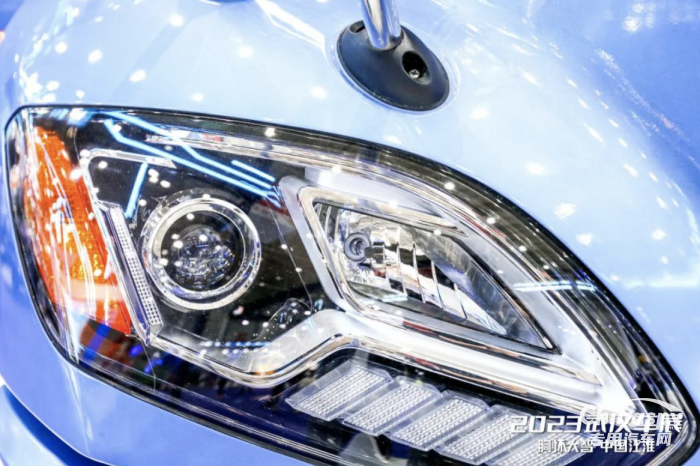 拉風(fēng)外形+高端內(nèi)核，江淮跨越V5閃耀武漢車(chē)展