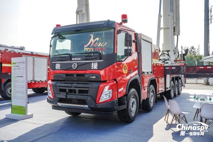 消防圈“大V”甄選 27臺沃爾沃底盤車亮相中國消防展