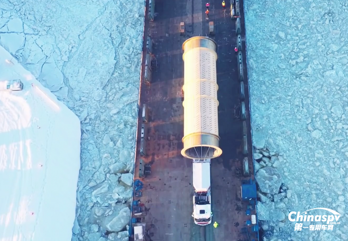 面對(duì)常年冰雪覆蓋 芬蘭的大件運(yùn)輸車如何做到應(yīng)對(duì)自如的？